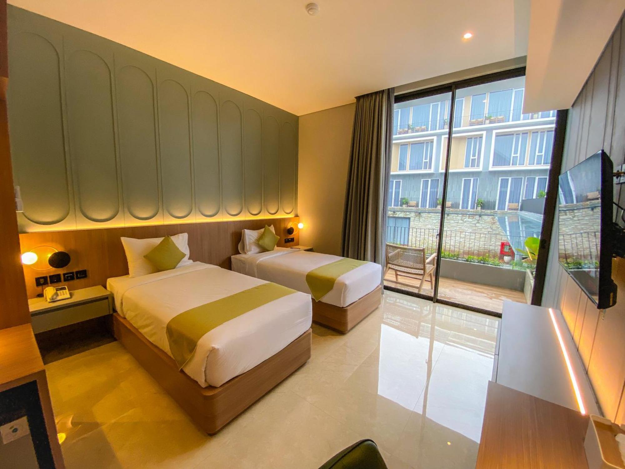 Facade Hotel By Azana Tawangmangu Exterior photo
