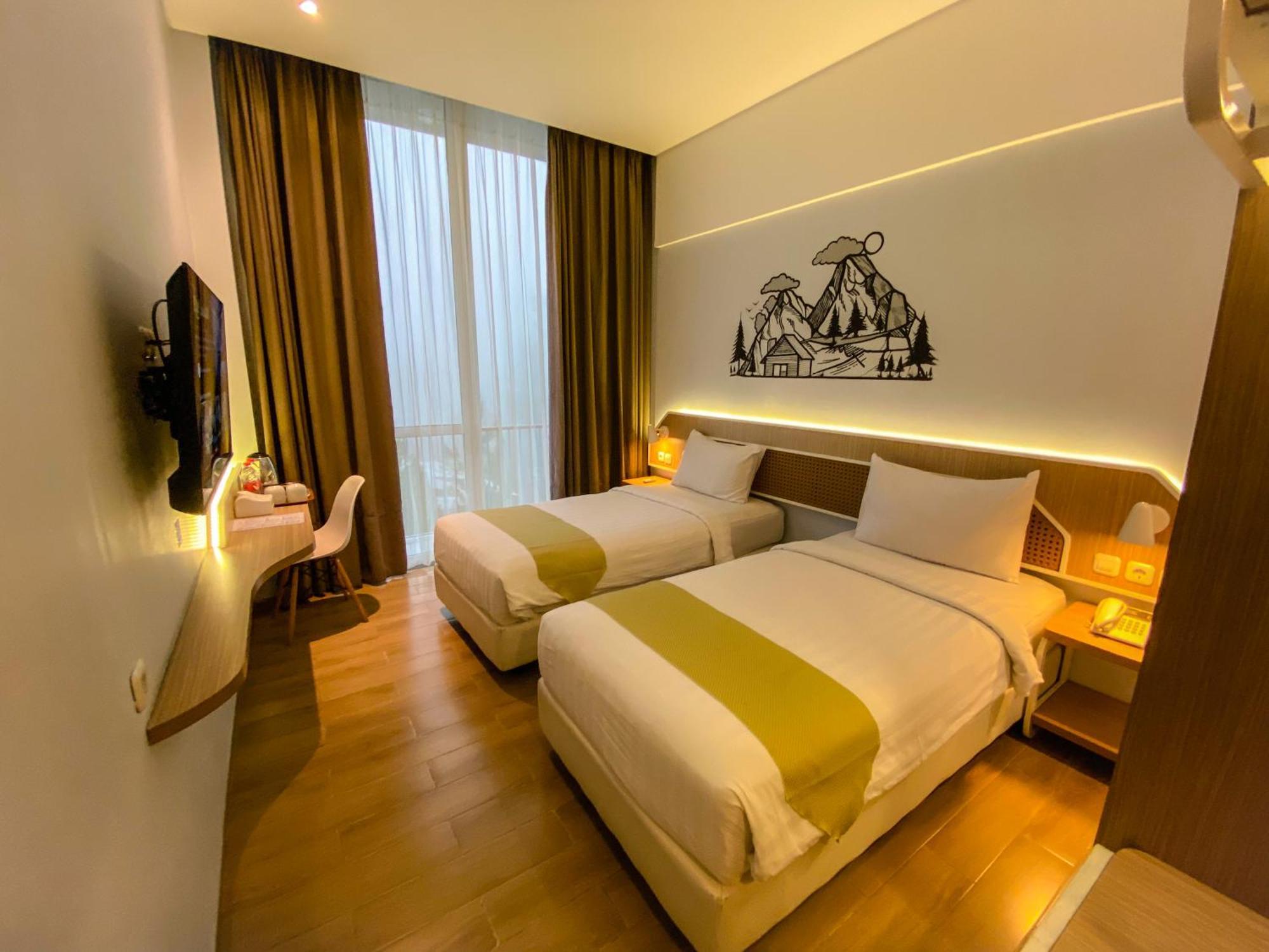 Facade Hotel By Azana Tawangmangu Exterior photo