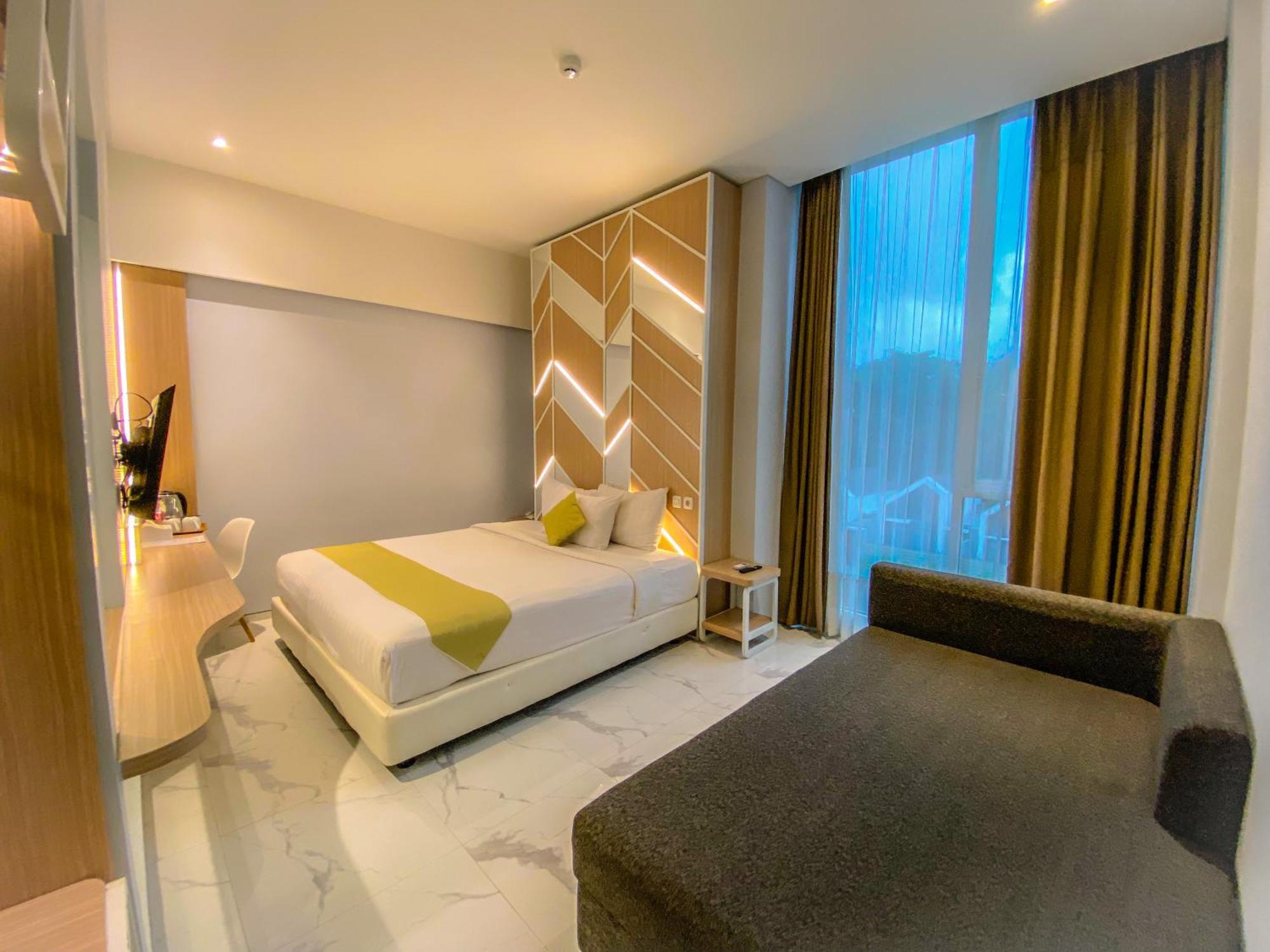 Facade Hotel By Azana Tawangmangu Exterior photo